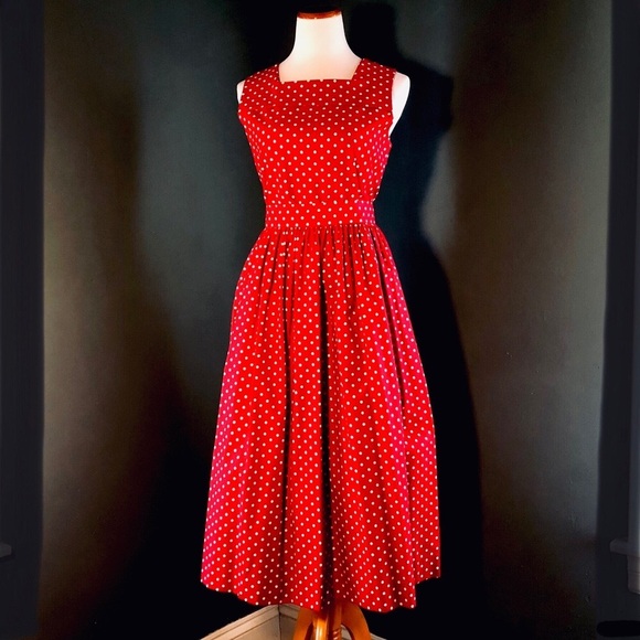 RARE 80s vintage Laura Ashley dress never worn in new condition.